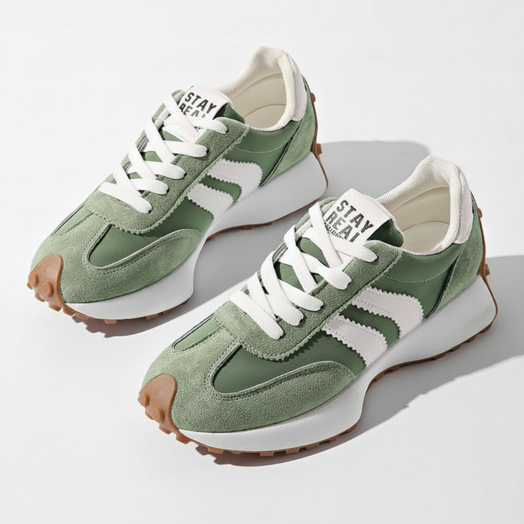 Dames sneakers, plateau — retro chunky-zool met vetersluiting
