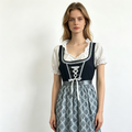 Dirndl dames met schort — elegante Oktoberfestjurk in blauw en grijs