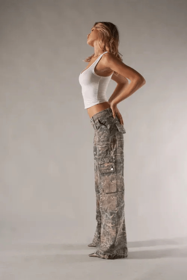 Cargo broek dames, wijd — lage taille met utility-zakken van katoen