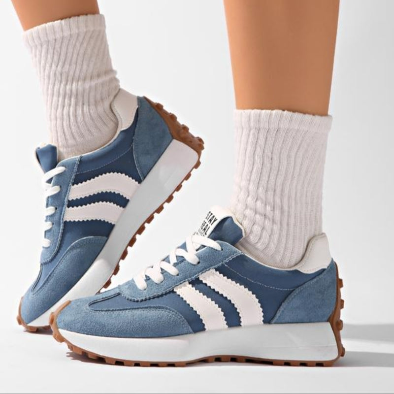 Dames sneakers, plateau — retro chunky-zool met vetersluiting