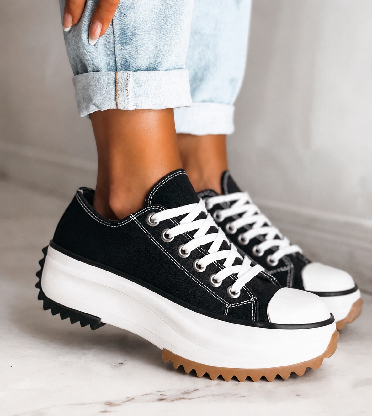 Dames orthopedische schoenen — textiel met ergonomische zool en gewatteerde inlegzool