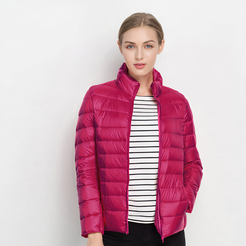Donsjas voor dames — licht en warm met capuchon en ritssluiting
