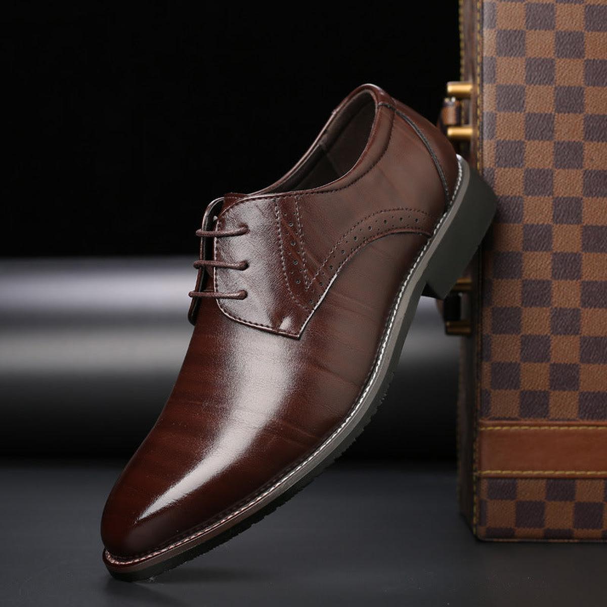 Nette herenschoenen van imitatieleer — tijdloze veterschoenen voor feestelijke gelegenheden en werk