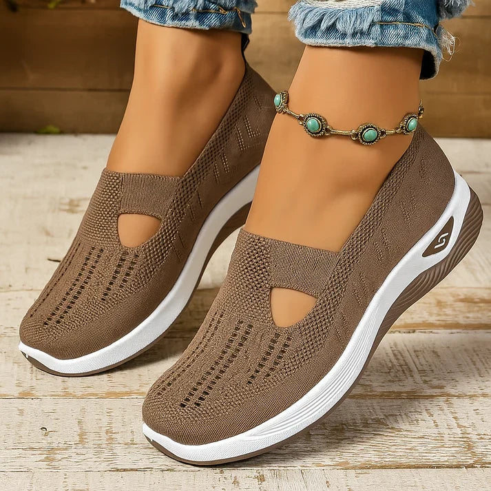 Dames slip-on schoenen, orthopedisch — van textiel met een gedempte binnenzool