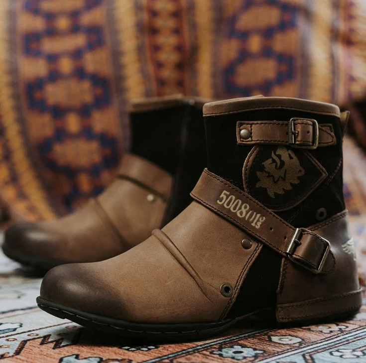 Herenboots in vintagestijl — robuuste laarzen van imitatieleer