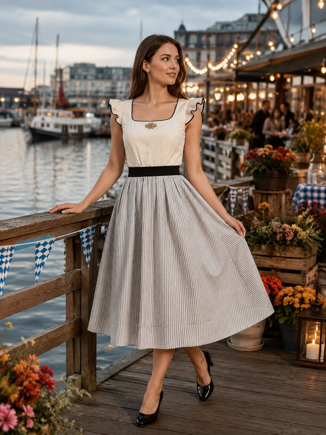 Dirndl voor dames, wit — traditionele Oktoberfestjurk voor het bierfeest