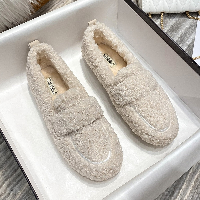 Dames pantoffels, gevoerd met pluche — zachte en warme huisslippers