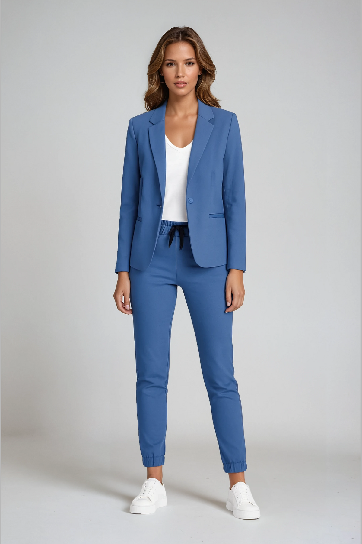 Damesblazerset, tweedelig — getailleerde blazer en linnen pantalon