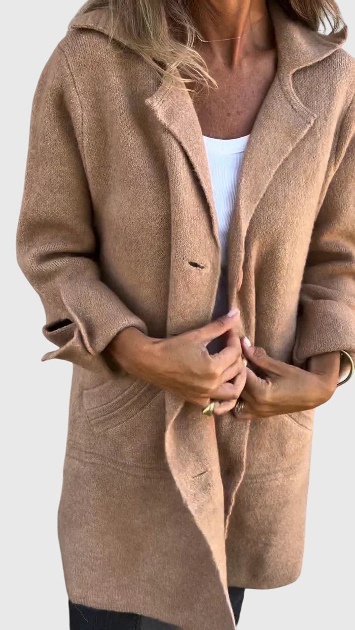 Damesblazer met knopen — tijdloze en getailleerde blazer