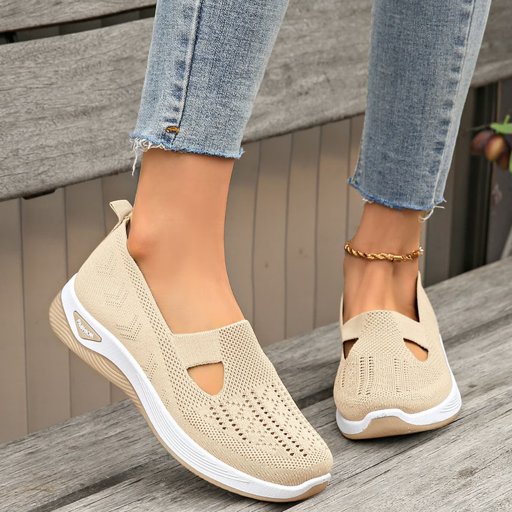 Dames slip-on schoenen, orthopedisch — van textiel met een gedempte binnenzool