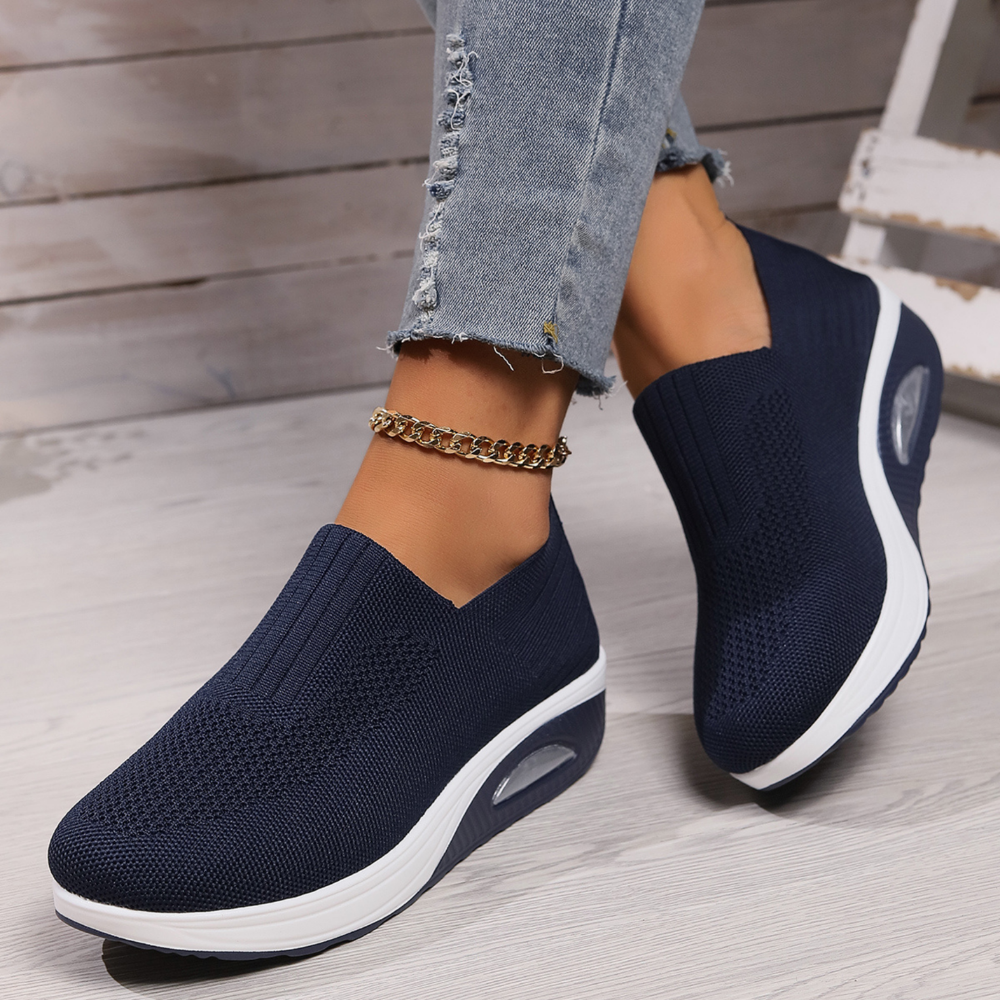 Dames slip-on schoenen, orthopedisch — van textiel met een gedempte zool