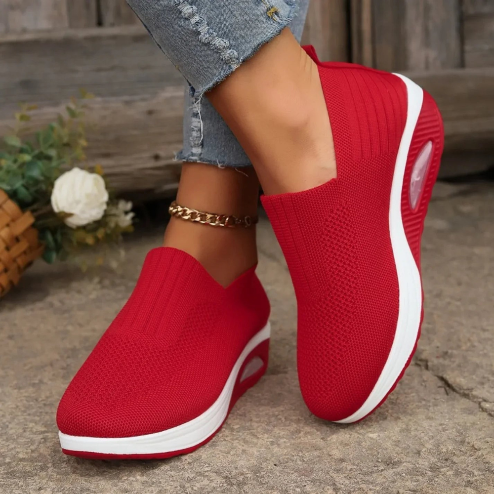 Dames slip-on schoenen, orthopedisch — van textiel met een gedempte zool