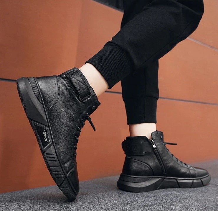 Herenboots van imitatieleer — robuuste zwarte boots voor dagelijks gebruik