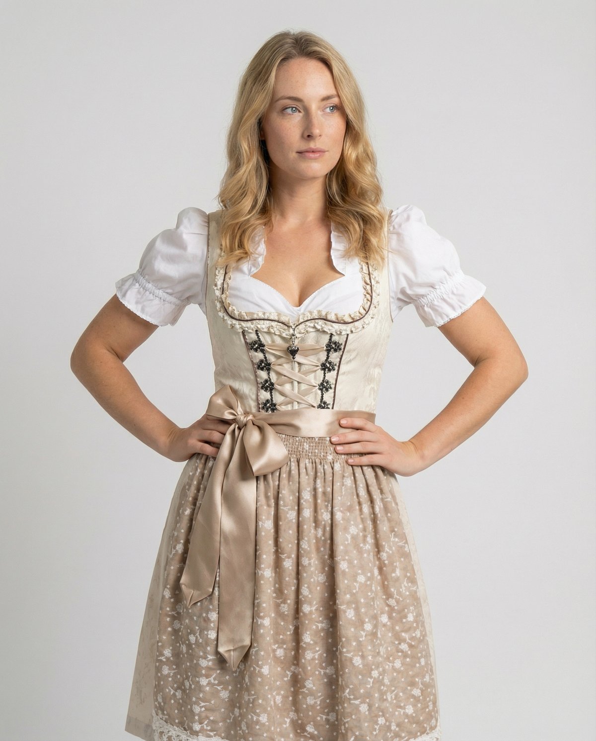 Dames dirndl-set — traditionele dirndl-jurk met schort en blouse voor het Oktoberfest